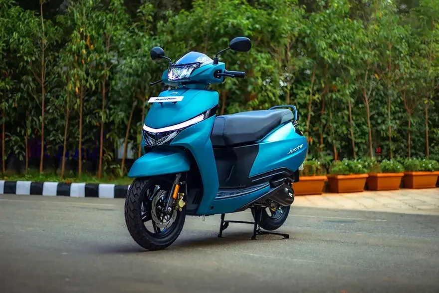 TVS Jupiter Price in India 2025, Full Specs & Review | Smartprix