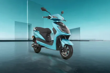 Kinetic Green Zoom