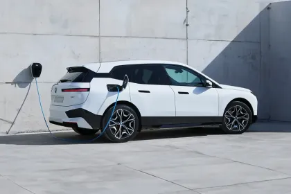 BMW iX