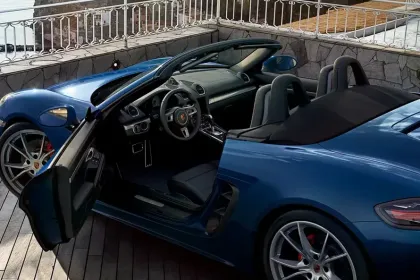 Porsche 718 Cayman GT4 RS