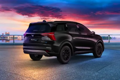 Mahindra XUV700 AX7 Luxury Pack