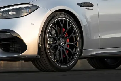 Mercedes-Benz AMG C63 SE Performance