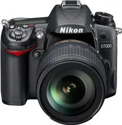 NIKON D-7000 DSLR CAMERA BODY WITH NIKON 18-140 AF-S DX VR LENS