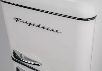 Frigidaire ‎EFRO796 7.5 Cu Ft Double Door Refrigerator