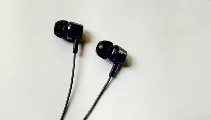 U&i Ui-63 Wired Earphones