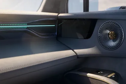 Lotus Eletre