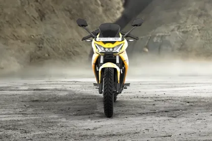 Hero Karizma XMR Top