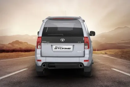 Tata Safari Smart