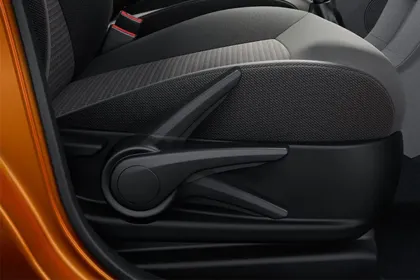 Tata Tiago XE