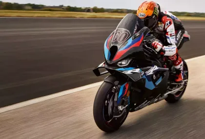 BMW M 1000 RR