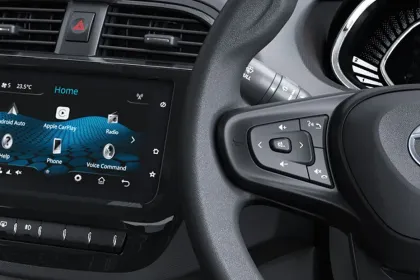 Tata Tiago XE