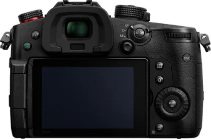 Panasonic Lumix GH5 II Mirrorless Camera (Leica Vario- Elmarit 12-60mm F2.8-4.0 Lens)