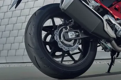Honda CB750 Hornet