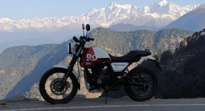 Royal Enfield Scram 411 Graphite Series