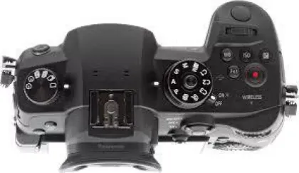 Panasonic Lumix DC-GH5 Camera (With 12-60mm Lens)