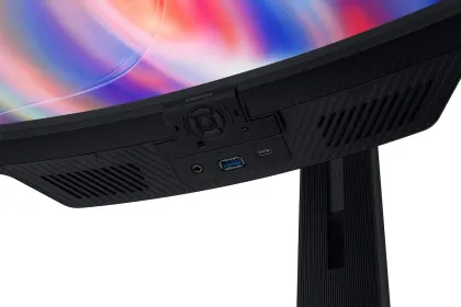 Samsung ViewFinity S8 S85TH 40 inch WUHD Curved Monitor (LS40H852TAW)
