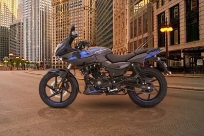 Bajaj Pulsar 220F