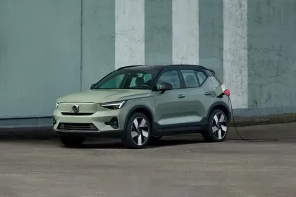 Volvo EX40