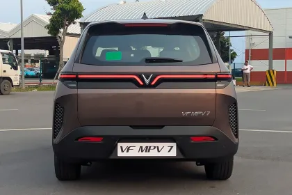 VinFast VF MPV7