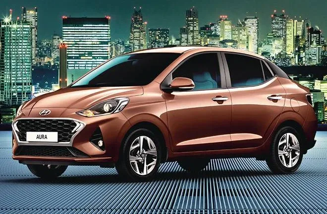 Hyundai Aura E CNG Price in India 2025, Full Specs & Review | Smartprix