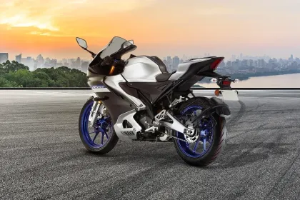 Yamaha R15 V4 Metallic Red