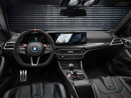 BMW M4 CS xDrive