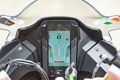 TVS Apache RR 310 Quickshifter