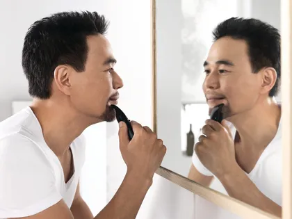 Philips Mens Grooming Kit 7 in 1 QG3250 Trimmer For Men