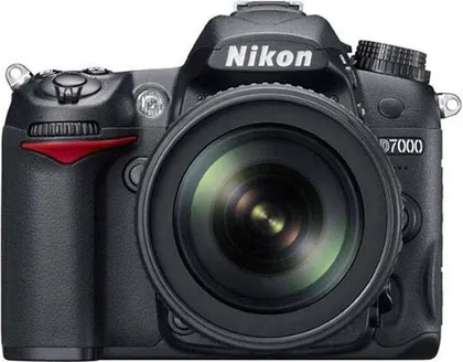 Nikon D7000 DSLR Camera (18-105mm + 55-200mm Lens) Price in India 