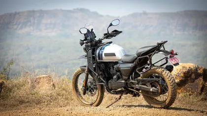 Yezdi Adventure Matte Slick Silver