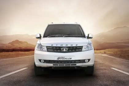 Tata Safari Smart