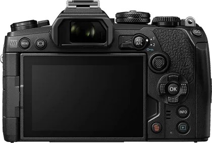 Olympus OMD-EM1-Mark III Mirrorless Camera with 12-40 mm F/2.8 Pro Lens