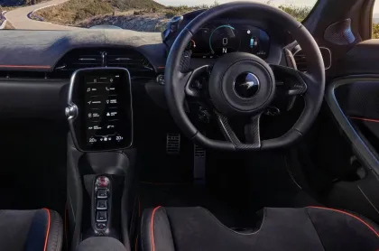 McLaren Artura Coupe