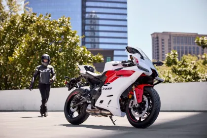 Yamaha YZF-R9