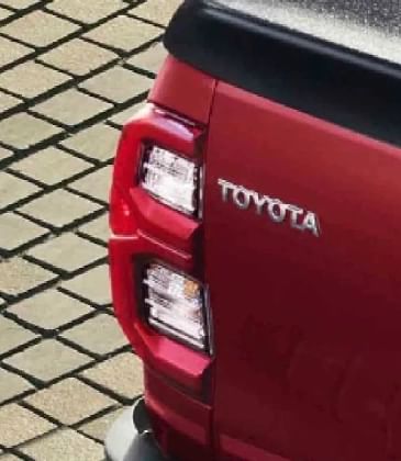 Toyota Hilux STD