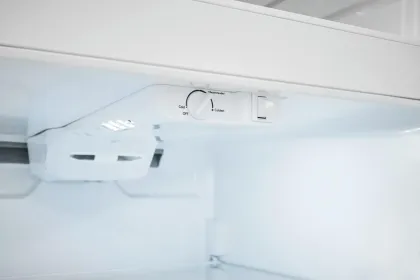 Frigidaire ‎FFHT1425VV 13.9 Cu Ft Double Door Refrigerator