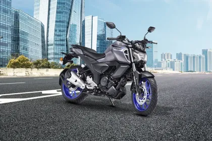 Yamaha FZS-FI V4 DLX