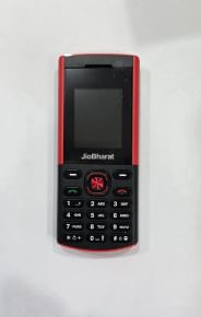 Jio Bharat Karbonn K2 vs Karbonn K160 Pop