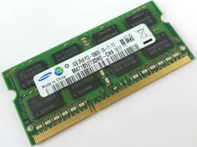Samsung M471B5273DH0-CH9 4 GB DDR3-1333 Laptop Ram