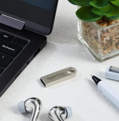 Amazon Basics Easy Mount 64 GB USB 3.0 Flash Drive - image 5