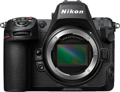 Nikon Z8 45.7MP Mirrorless Camera with Nikkor 24-70mm F/4 S Lens