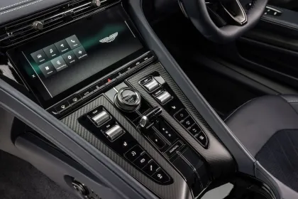 Aston Martin Vantage