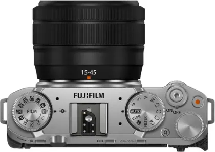 Fujifilm X-M5 26MP Mirrorless Camera with XC 15-45mm F/3.5-5.6 Lens