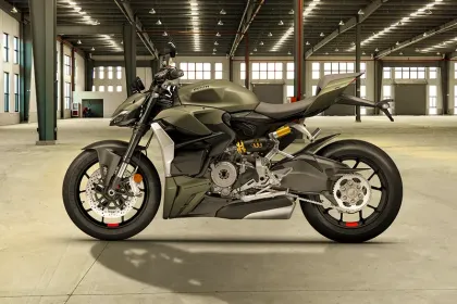 Ducati Streetfighter V2