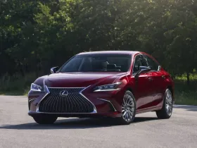 Lexus ES 300h Exquisite