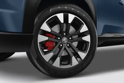 MG Hector Tomahawk PHEV Exclusive