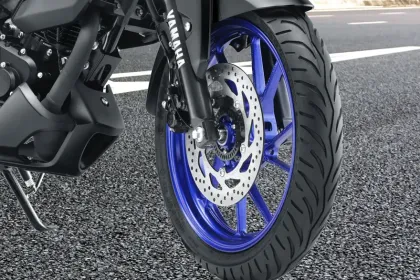 Yamaha FZS-FI V4
