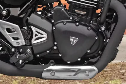 Triumph Speed T4