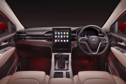 MG Hector Plus Smart 7 Str Diesel