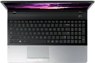 Samsung NP300E5X-A0AIN Laptop (CDC/ 2GB/ 320GB/ DOS)